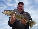 Chris 28.5 8lb walleye